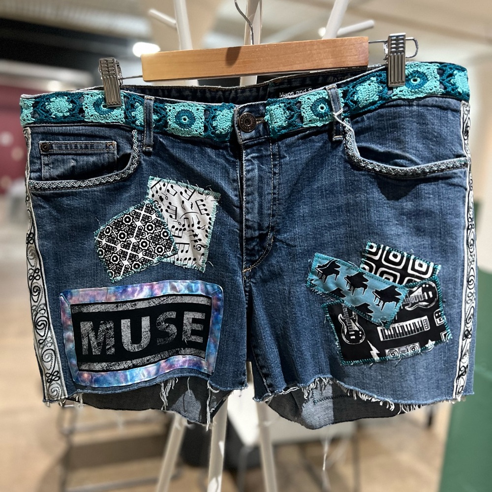 Muse Upcycled Custom Patchwork Collage Shorts Siz… - image 1